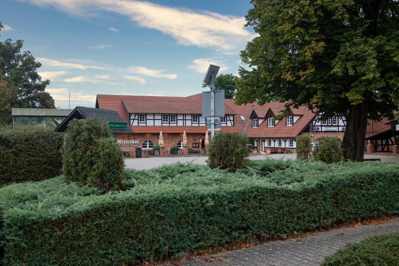 Ritterhof Kampehl Hotell Neustadt  Exteriör bild